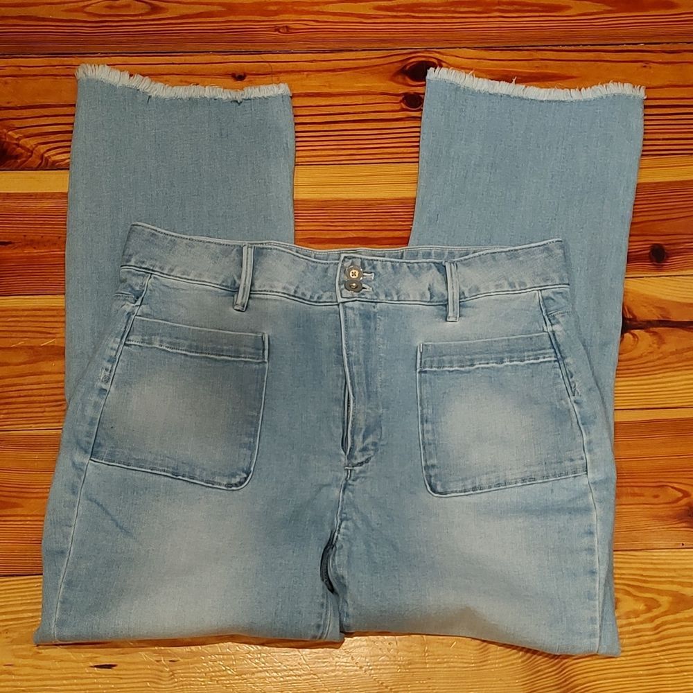 Spartina 449 Juliette High Rise Frayed Hem Kick Flare Jean Seaview Wash